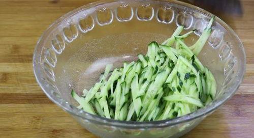 吃瓜比吃肉还香