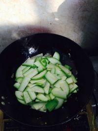 怀孕吃角瓜好吗,角瓜的营养益处与食用建议